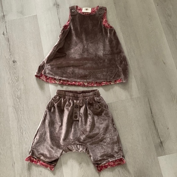 2‎ PCs Girls The Bae Hive Baesics Velvet tunic dress sz 4 NWT blush pink - Picture 3 of 15